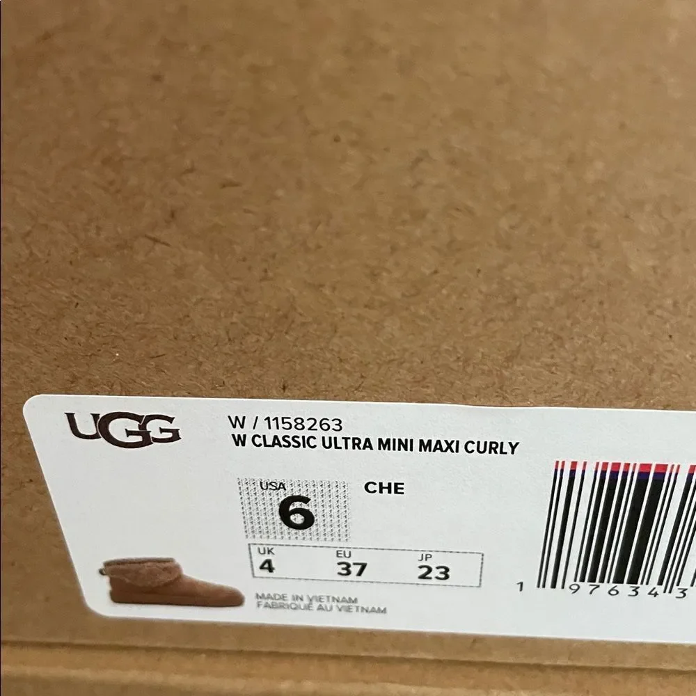 UGG  Classic Ultra Mini Maxi Curly Booties Chestnut USA Women Size 6/UK 4/EU 37